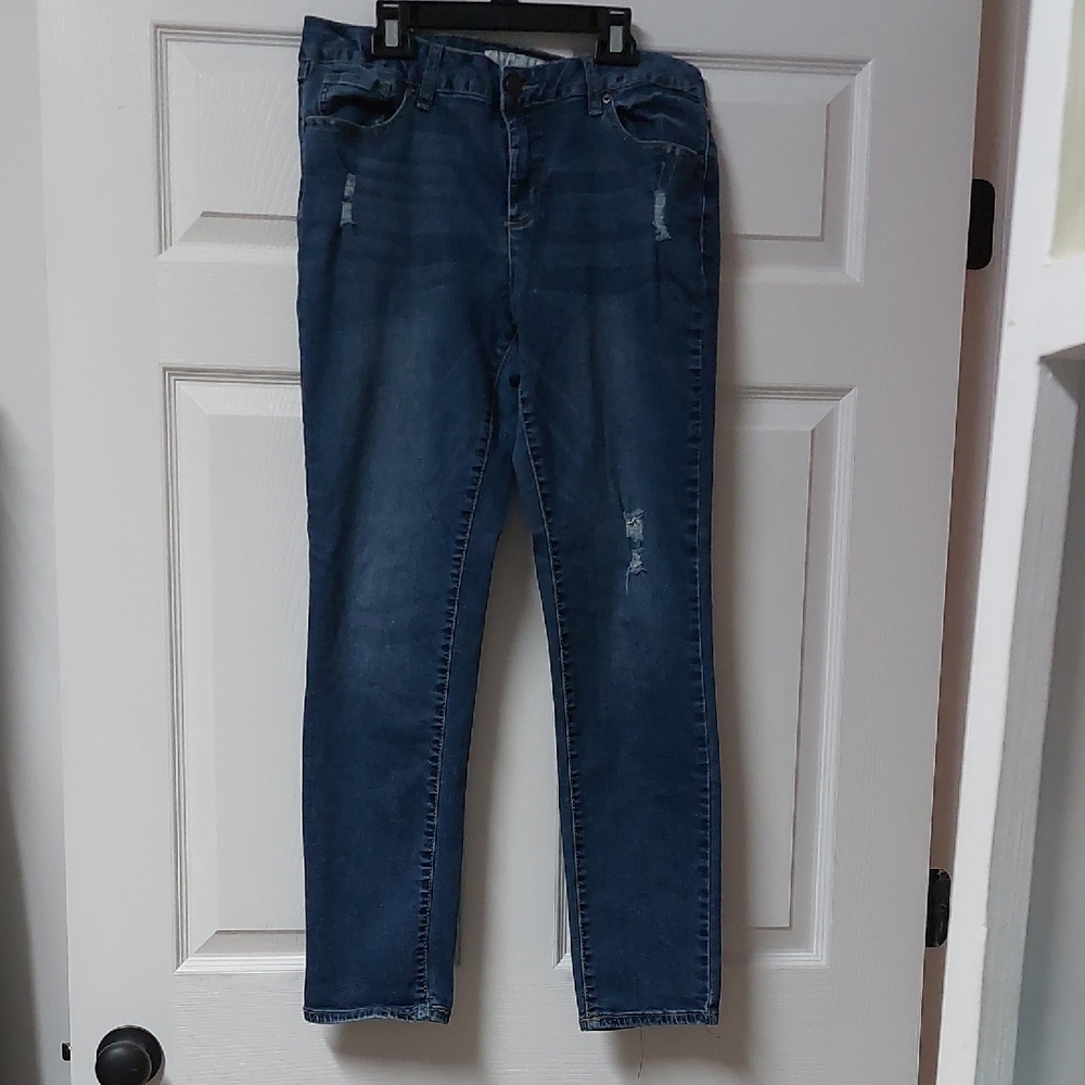 Blue Skinny Jeans with Distressed Details